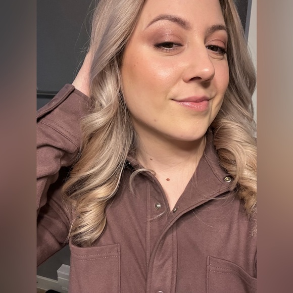 Poshmark profile picture for @credence